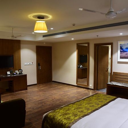 Lemon Tree Hotel Siliguri Exteriér fotografie