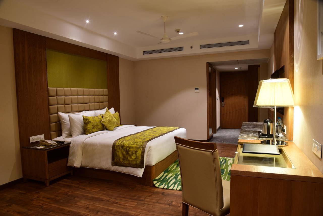 Lemon Tree Hotel Siliguri Exteriér fotografie